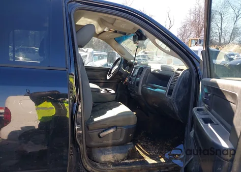 2014 Ram 1500 Express z USA, uszkodzony, nr VIN 1C6RR7KT8ES329447